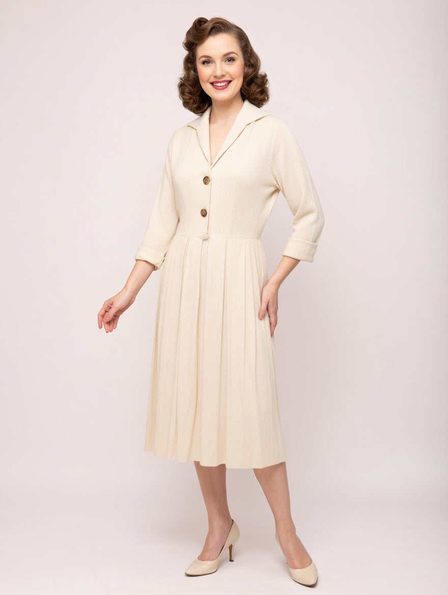 1950s Cream Tea-Time Swing Dress